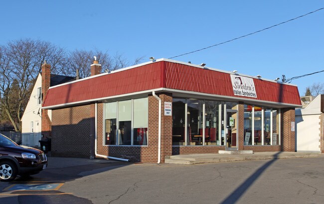 Plus de détails pour 944 Simcoe St N, Oshawa, ON - Commerce de détail à louer