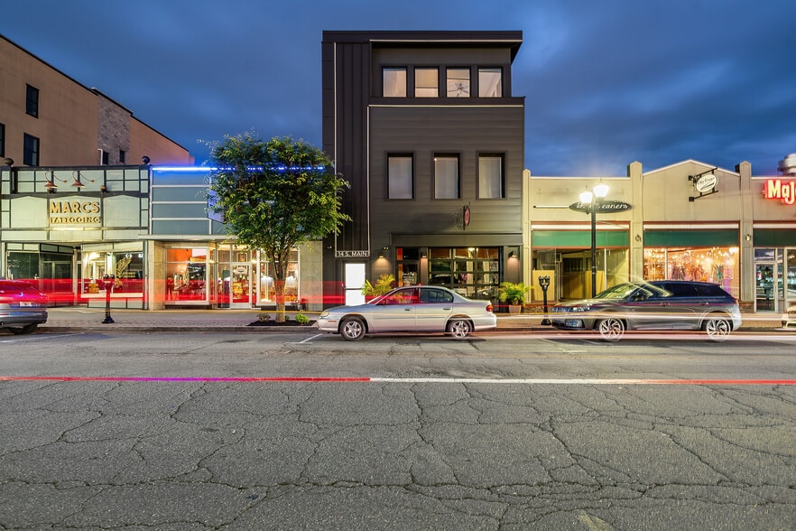 14 S Main St, Pittston, PA for lease - Building Photo - Image 1 of 31