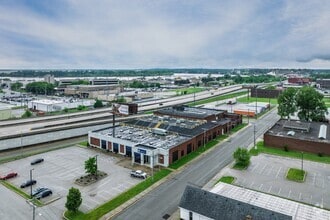 900 W Indiana St, Evansville, IN - Aerial  map view