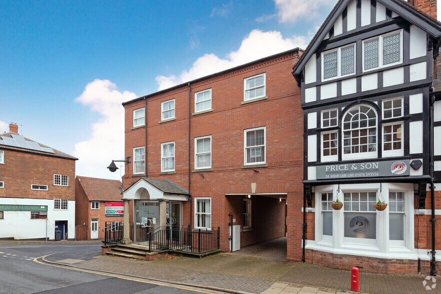 70A Castlegate, Grantham for lease - Building Photo - Image 3 of 10