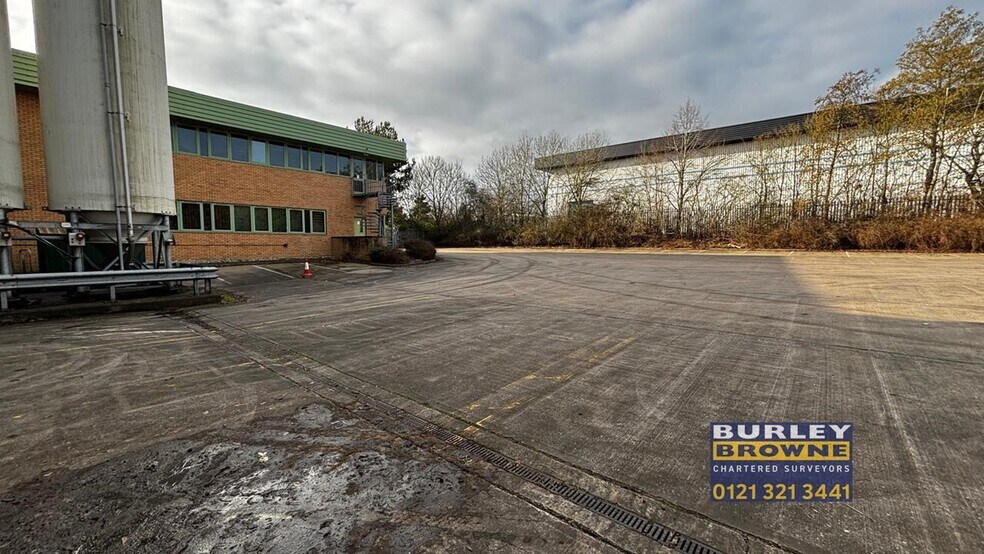 Kingsbury Rd, Sutton Coldfield à louer - Photo du bâtiment - Image 3 de 31