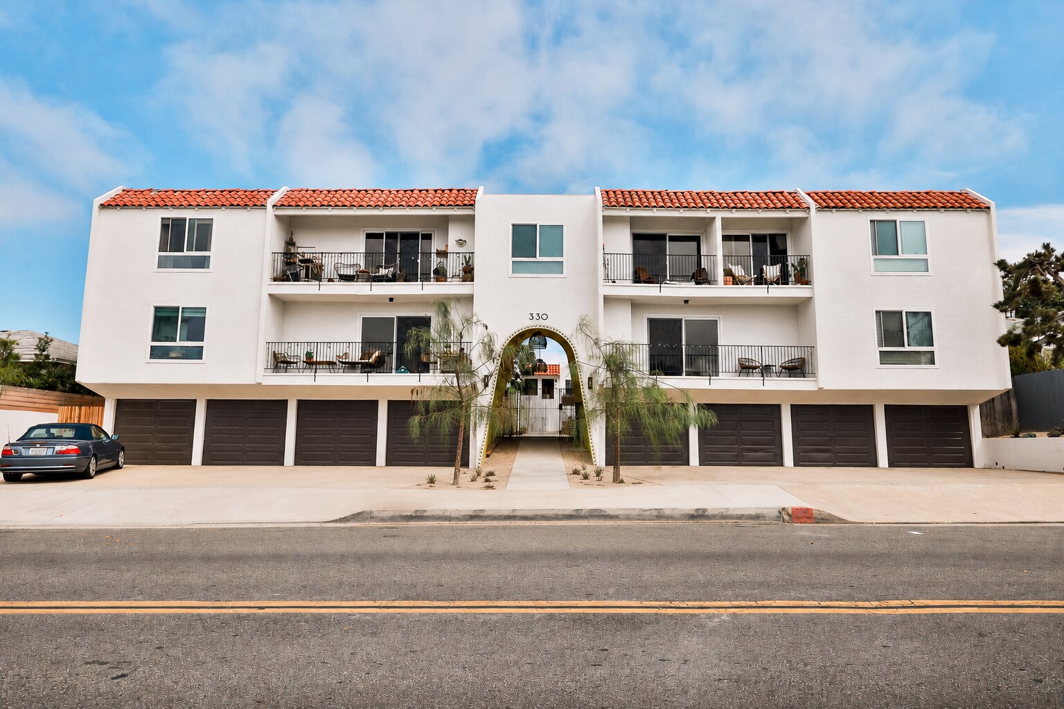 330 S Horne St, Oceanside, CA à vendre Photo du bâtiment- Image 1 de 33