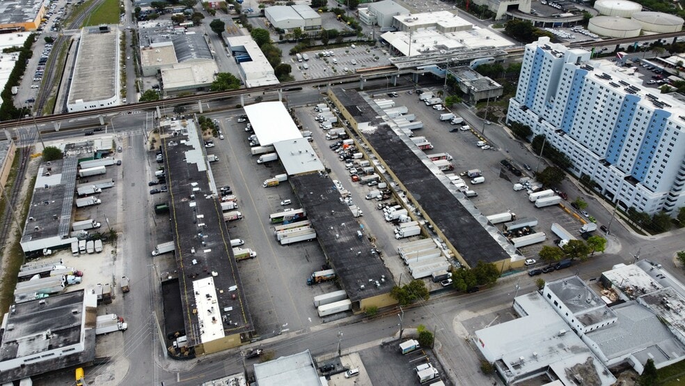 1217 NW 21st Ave, Miami, FL for lease - Building Photo - Image 2 of 29