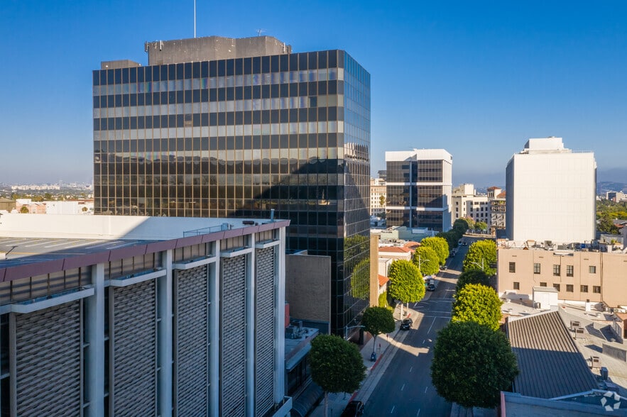 414 N Camden Dr, Beverly Hills, CA for lease - Building Photo - Image 2 of 6