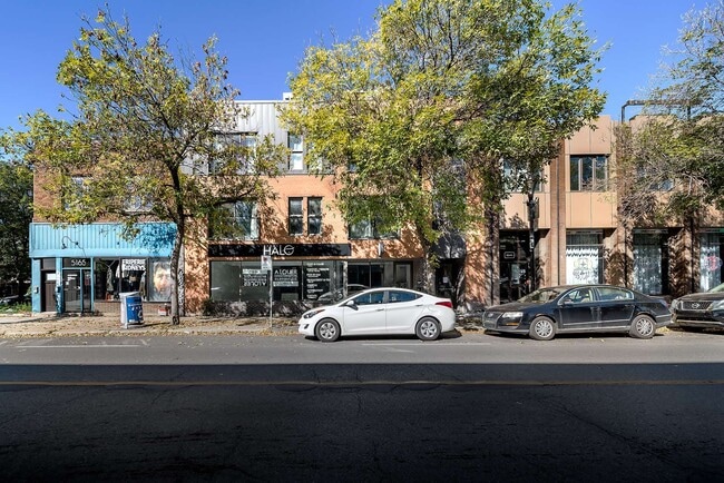 Plus de détails pour 5161Z St Notre-Dame O, Montréal, QC - Commerce de détail à vendre