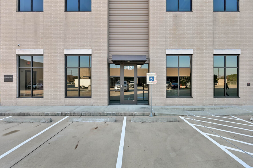 24527 Gosling Rd, Spring, TX for lease - Building Photo - Image 3 of 31