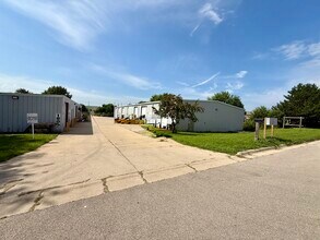 1805 Industrial Park Dr, Normal, IL for lease Building Photo- Image 2 of 6