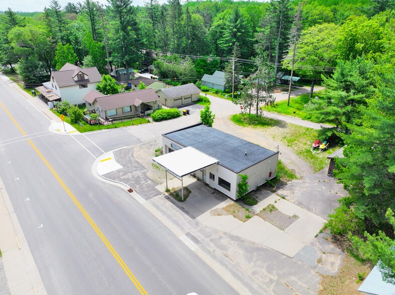 7205 Bradley St, Lake Tomahawk, WI for sale - Building Photo - Image 3 of 15