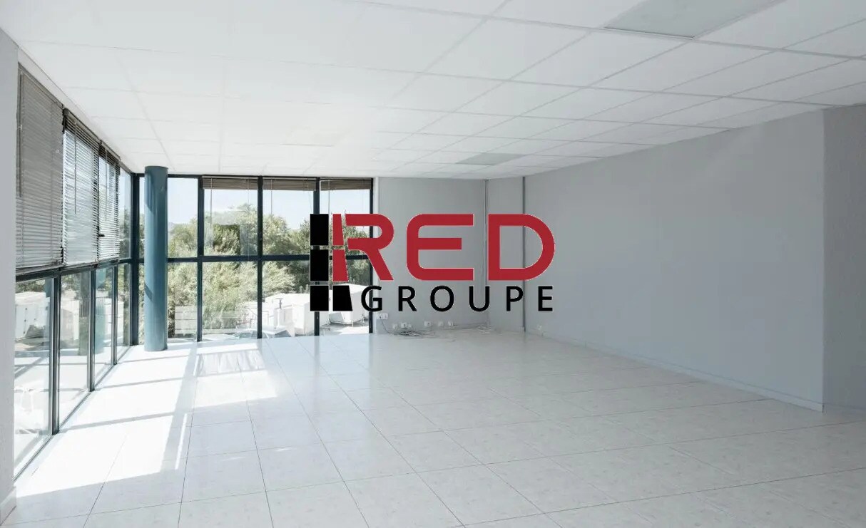 Office in Aubagne for sale Building Photo- Image 1 of 6