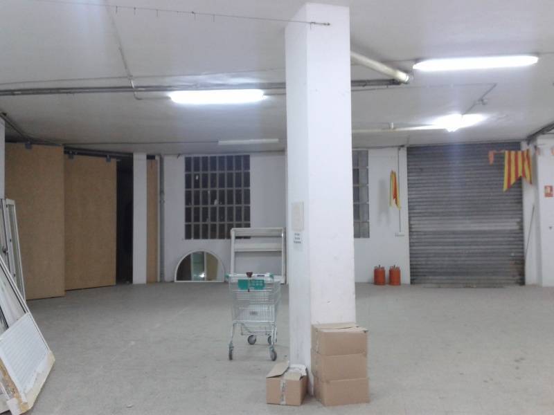 Retail in Ontinyent, Valencia for lease Building Photo- Image 1 of 5