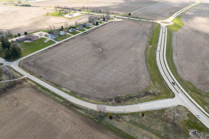Cedar Heights and Viking Land, Cedar Falls, IA à vendre - Photo du bâtiment - Image 2 de 8