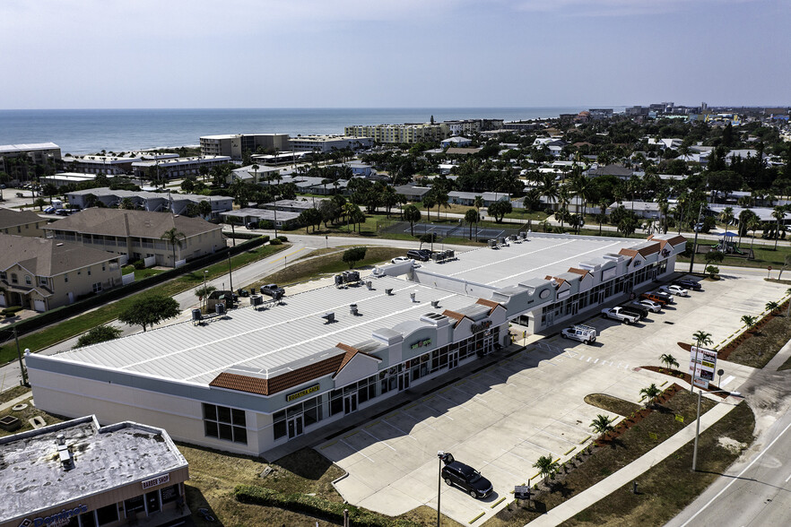 5240 N Atlantic Ave, Cocoa Beach, FL for lease - Building Photo - Image 1 of 16