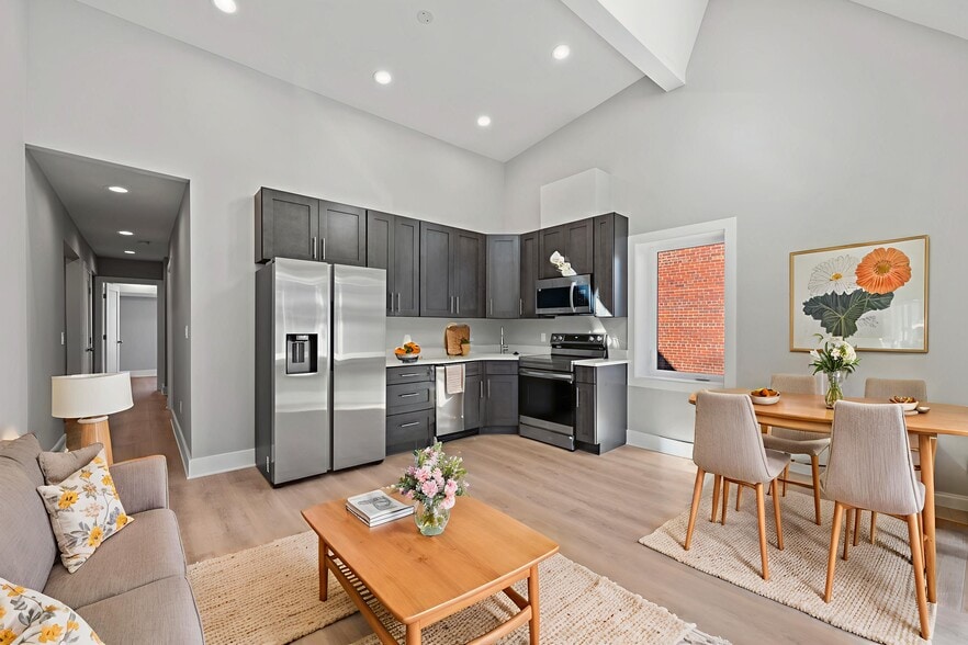 4535 Avondale St, Bethesda, MD for sale - Building Photo - Image 3 of 45