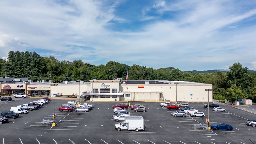 398-466 Cummings St, Abingdon, VA à louer - Photo du bâtiment - Image 1 de 13