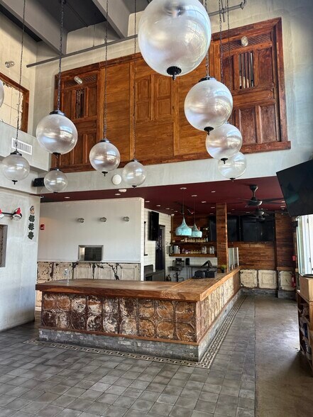 602 Ala Moana Blvd, Honolulu, HI à louer - Photo du bâtiment - Image 2 de 5