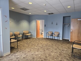 Plus de détails pour 176 Health Care Ln, Martinsburg, WV - Bureau à vendre