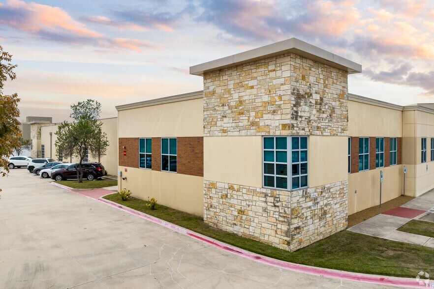 919 Medical Dr, Allen, TX à vendre - Photo du bâtiment - Image 3 de 9