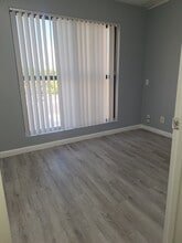 4699 N Federal Hwy, Lighthouse Point, FL for lease Interior Photo- Image 1 of 5