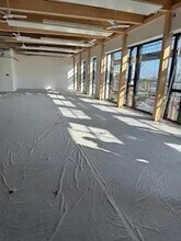 Bureau dans Champs-sur-Marne à louer Photo du bâtiment- Image 2 de 5