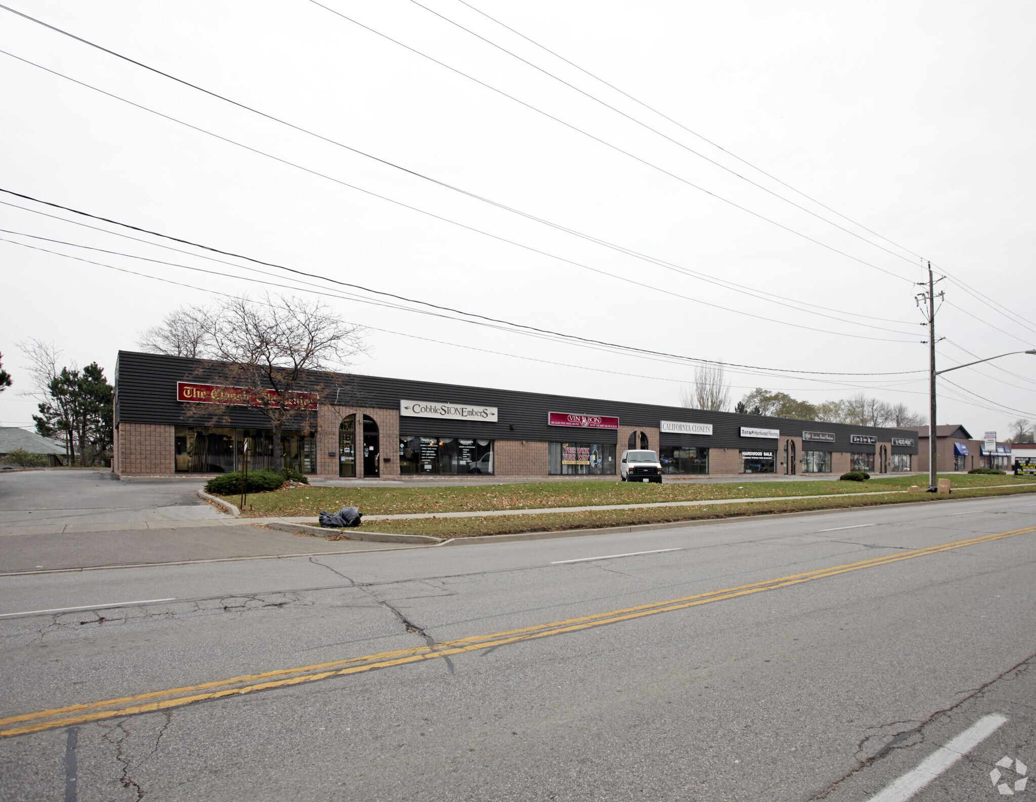 404-430 Speers Rd, Oakville, ON for sale Primary Photo- Image 1 of 1