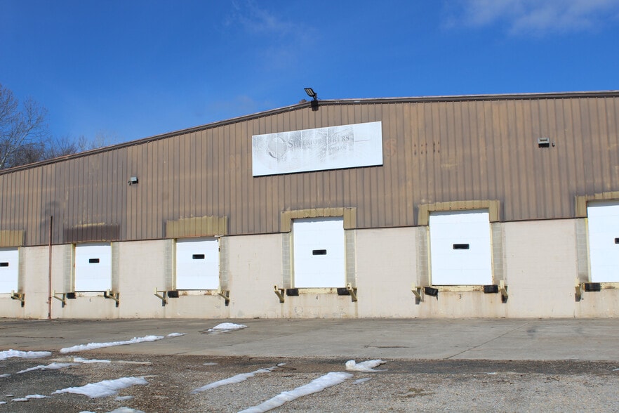9702 Iron Point Rd SE, Shawnee, OH à vendre - Photo du bâtiment - Image 2 de 4
