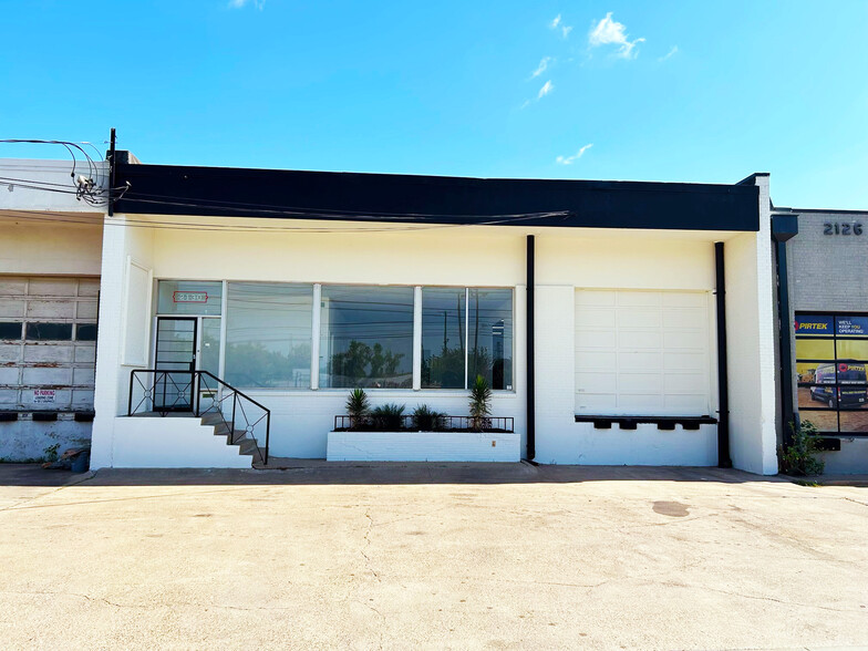 2130 Irving Blvd, Dallas, TX for lease - Building Photo - Image 1 of 9