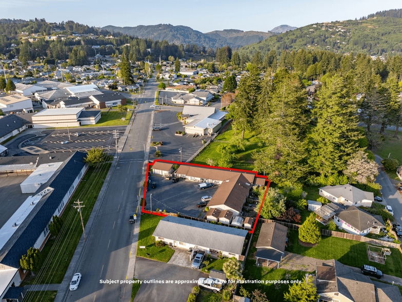 542 Pacific Ave, Brookings, OR for sale - Building Photo - Image 3 of 70