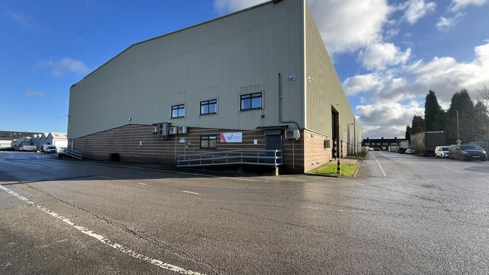 Arrow Trading Estate, Corporation Rd, Manchester for lease - Building Photo - Image 3 of 14