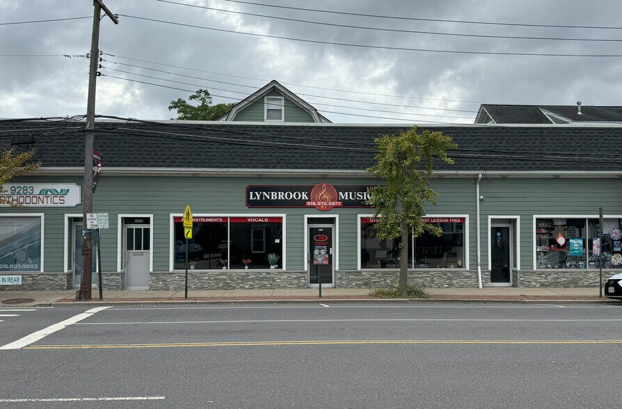 476-500 Merrick Rd, Lynbrook, NY à louer - Photo du bâtiment - Image 3 de 3