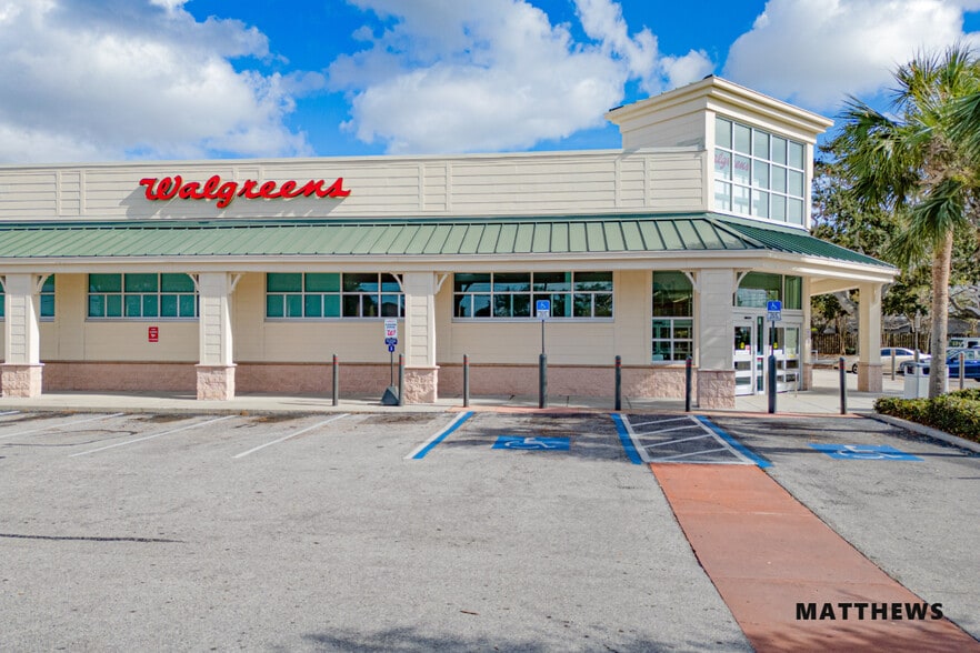 5 Patricia Ave, Dunedin, FL for sale - Building Photo - Image 2 of 3