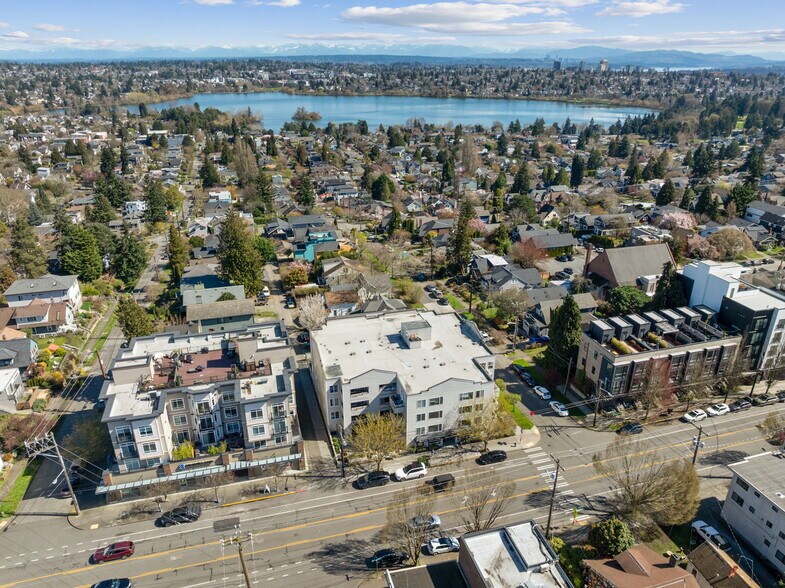 7100 Greenwood Ave N, Seattle, WA à vendre - Aérien - Image 2 de 12
