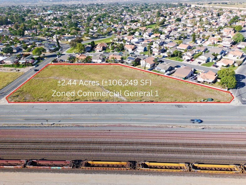 Cajon Blvd, San Bernardino, CA à vendre - Photo du bâtiment - Image 2 de 7