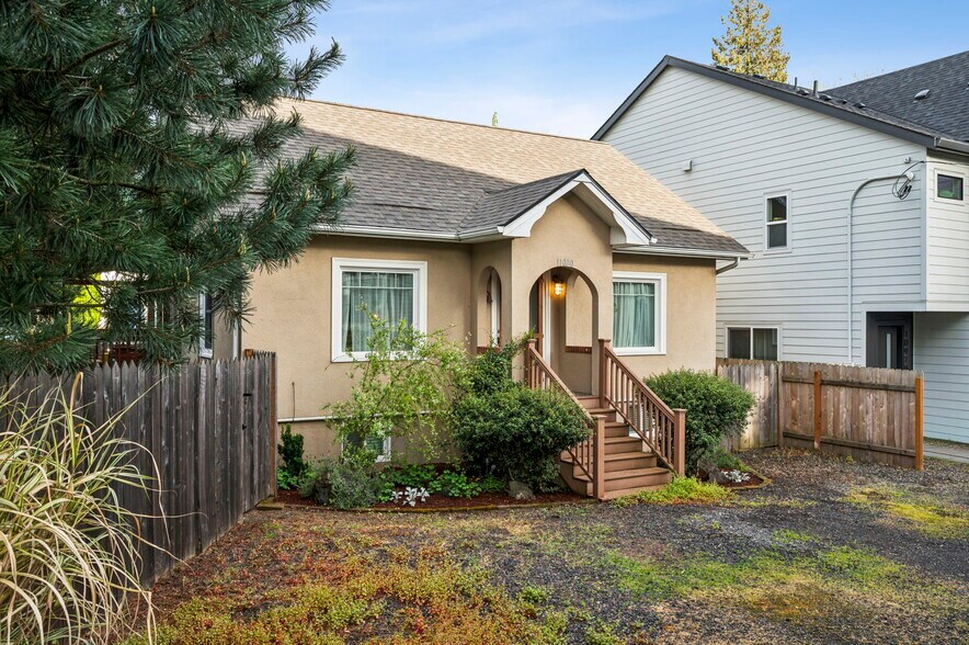 11020 N Moore Ave, Portland, OR à vendre - Photo du bâtiment - Image 2 de 49