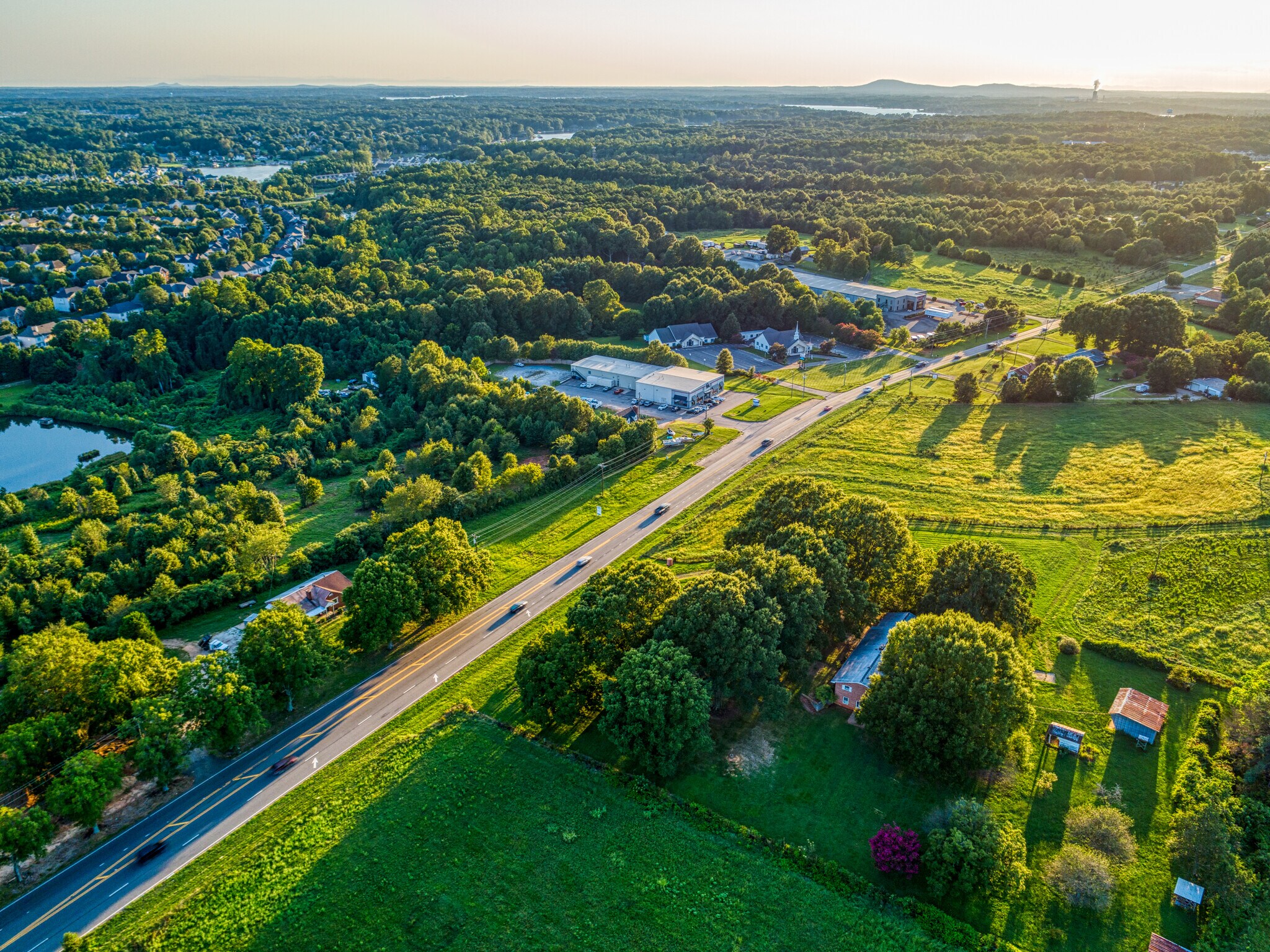 690 River Highway Unit #3, Mooresville, NC à vendre Photo principale- Image 1 de 28