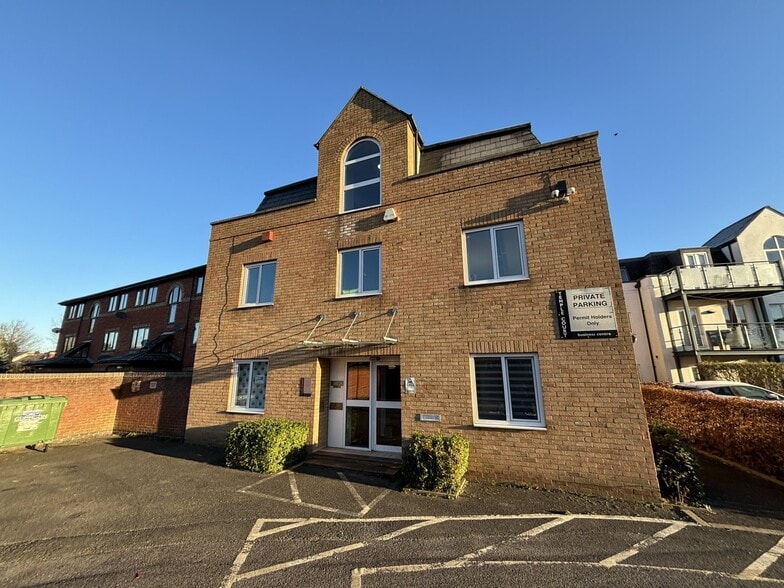 107-109 Oxford Rd, Oxford for sale - Building Photo - Image 2 of 8