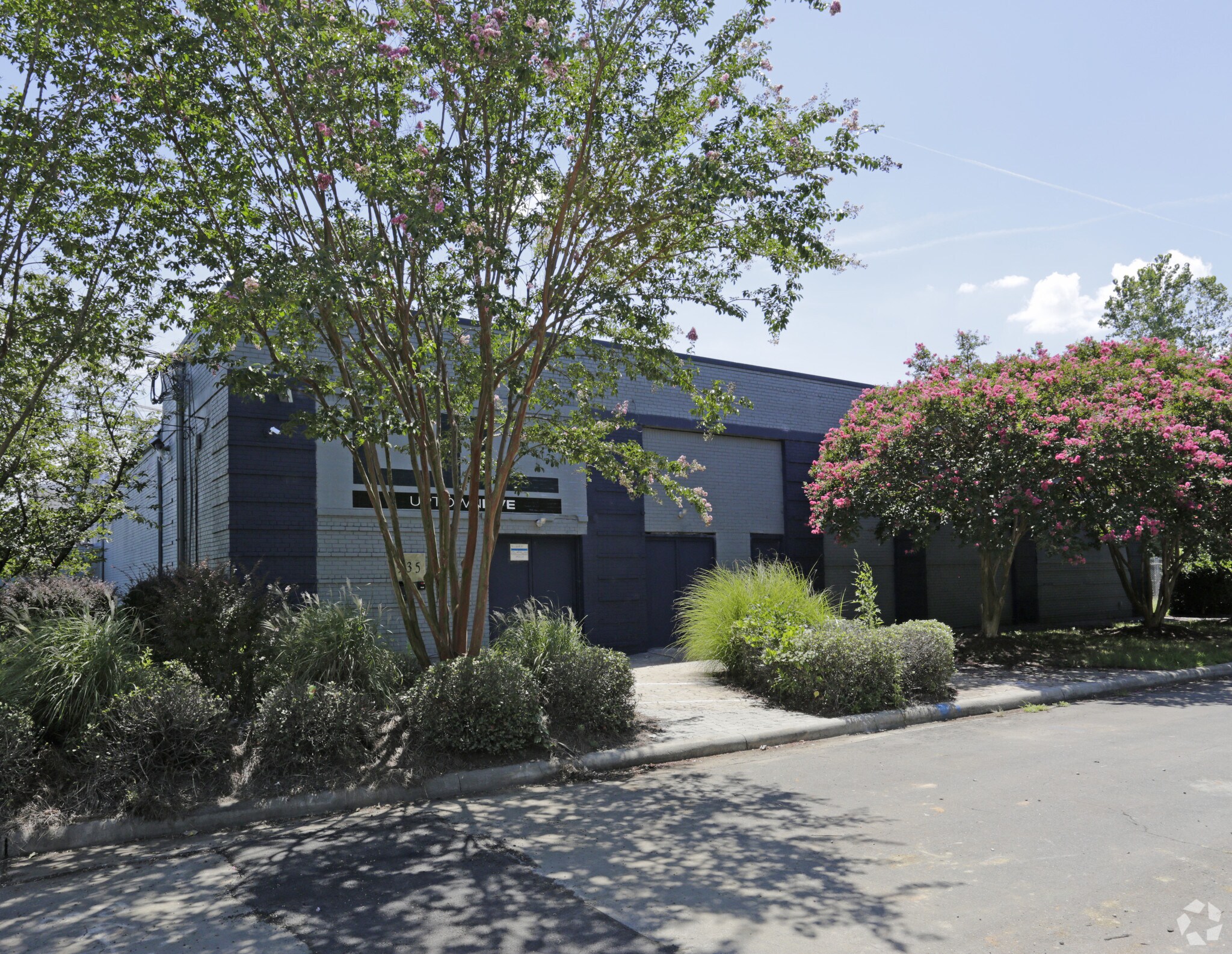 935 S Summit Ave, Charlotte, NC for sale Primary Photo- Image 1 of 1