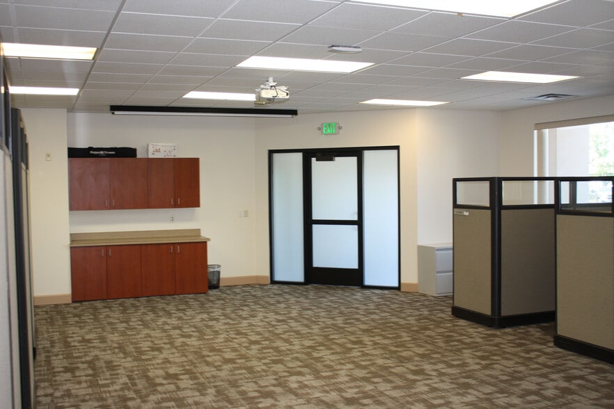 460 N Fitness Pl, Eagle, ID for lease - Building Photo - Image 3 of 8