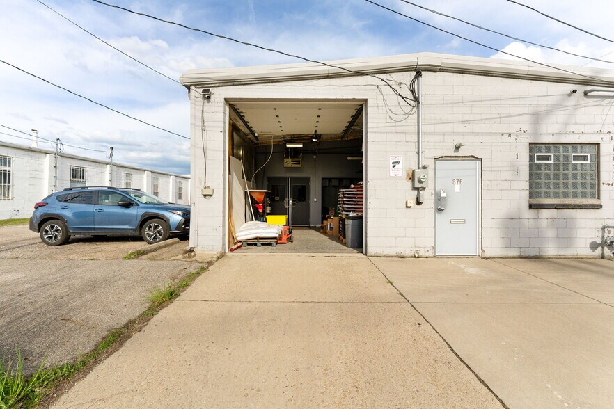 876 N 20th St, Columbus, OH à louer - Photo du bâtiment - Image 3 de 21