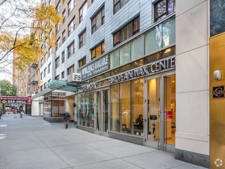 330 W 58th St, New York, NY for lease - Building Photo - Image 2 of 14