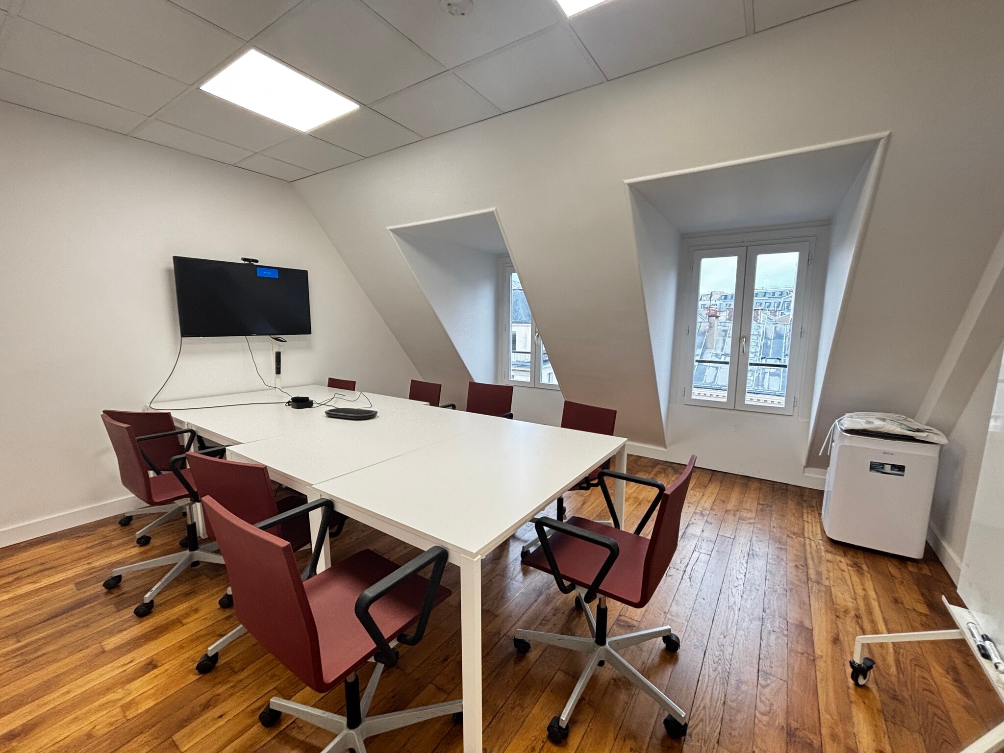 91 Rue Saint-Lazare, Paris for lease Interior Photo- Image 1 of 10