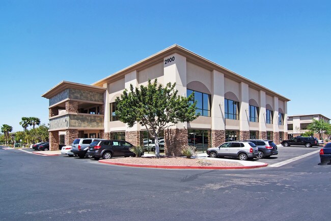 Plus de détails pour 2900 W Horizon Ridge Pky, Henderson, NV - Bureau à vendre