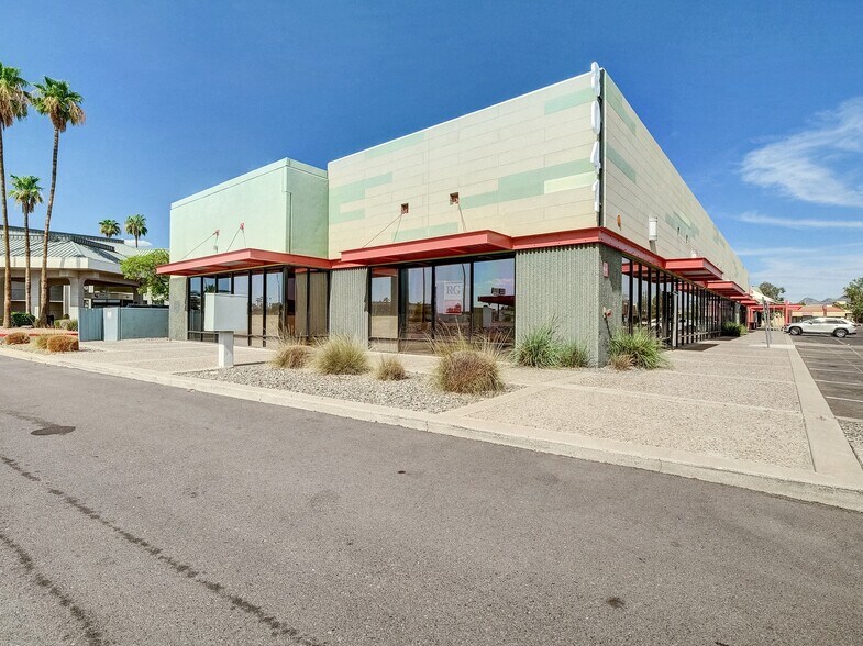 8041 N Black Canyon Fwy, Phoenix, AZ for lease - Building Photo - Image 2 of 3