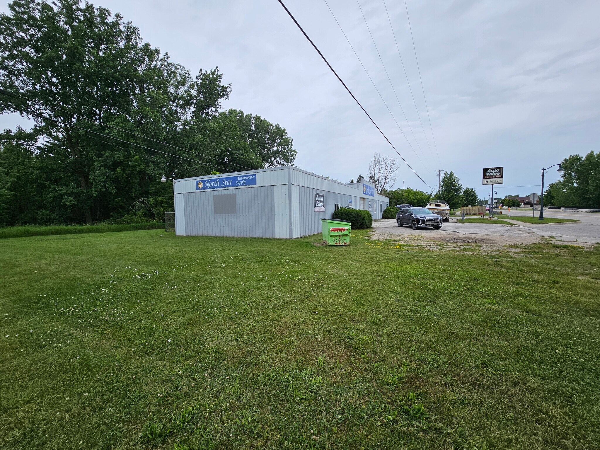 105 N Mable St, Pinconning, MI à vendre Photo principale- Image 1 de 9
