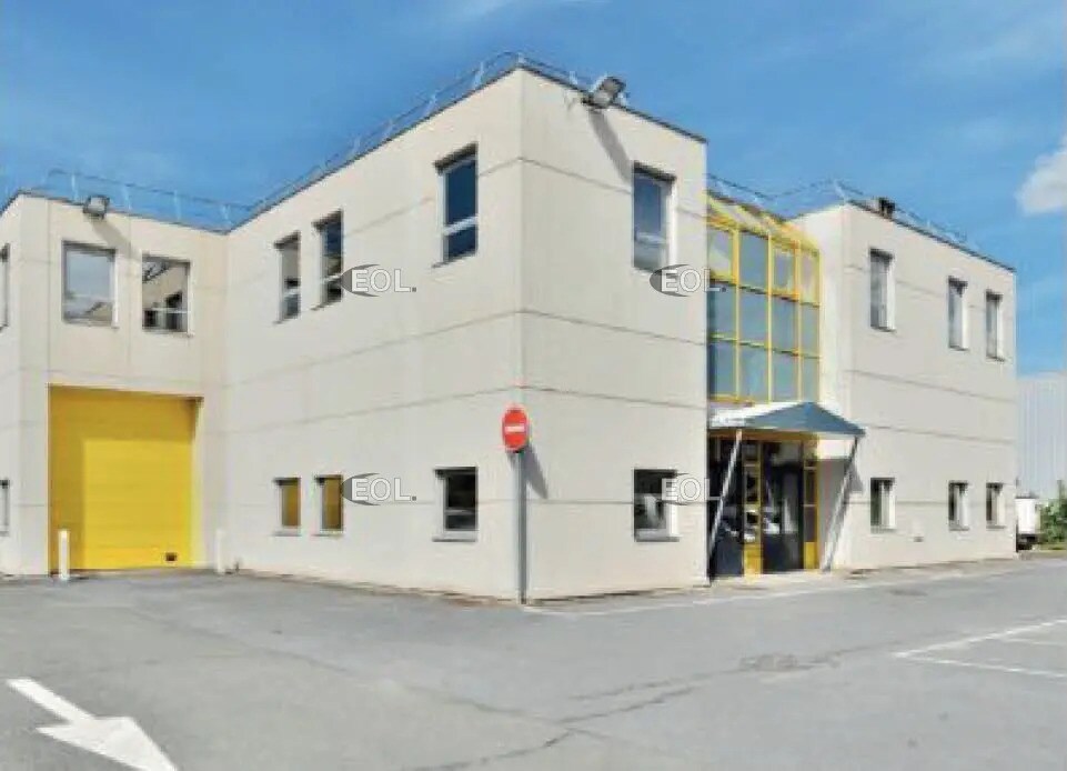 Flex in Villeneuve-la-Garenne for lease Building Photo- Image 1 of 27