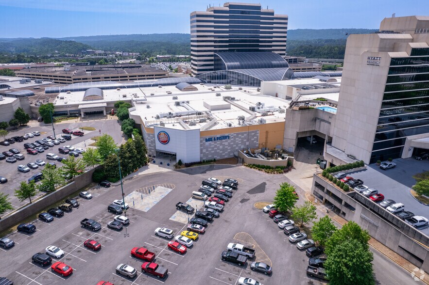 3000 Riverchase Galleria, Birmingham, AL à louer - Aérien - Image 2 de 12