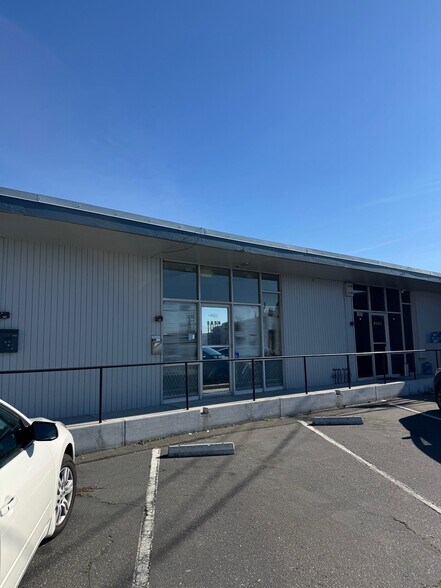 1650-1670 Abram Ct, San Leandro, CA à louer - Photo du bâtiment - Image 1 de 7