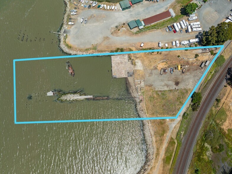 1 Pacific Ave, Rodeo, CA à vendre - Photo du bâtiment - Image 3 de 19