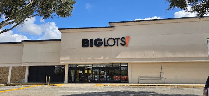 2323 NW 13th St, Gainesville, FL à louer - Photo du bâtiment - Image 2 de 2