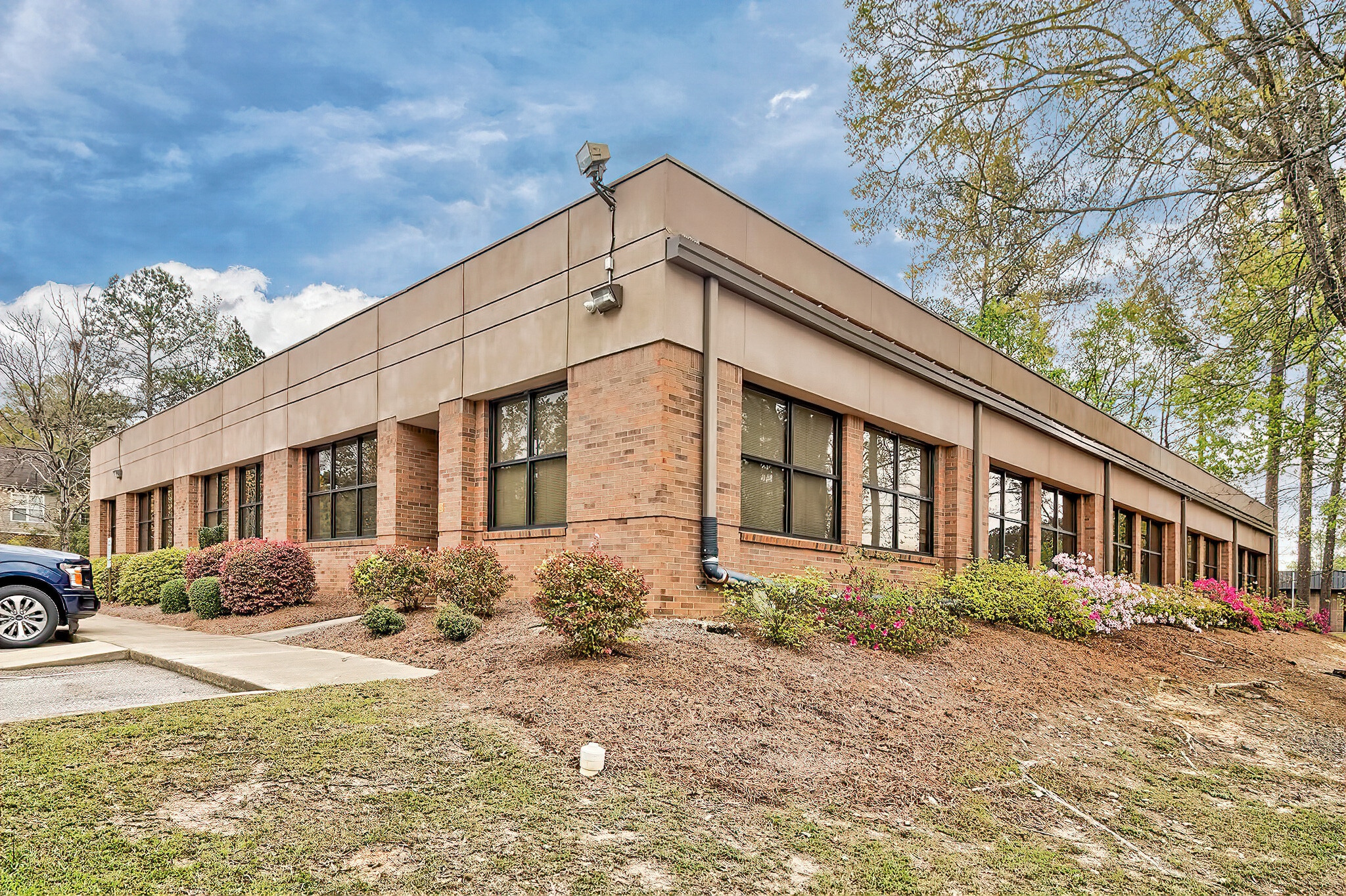 13 Harbison Way, Columbia, SC for sale Primary Photo- Image 1 of 58