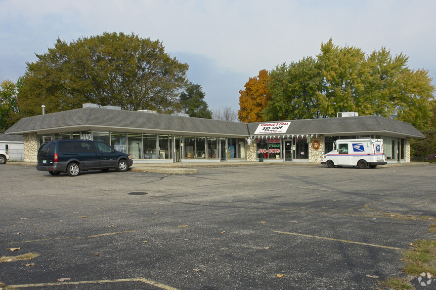 2411-2417 36th St SW, Wyoming, MI for sale - Primary Photo - Image 1 of 3